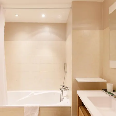Apartmán Magnificent Listed Ground Floor Air-conditioned With Wifi *